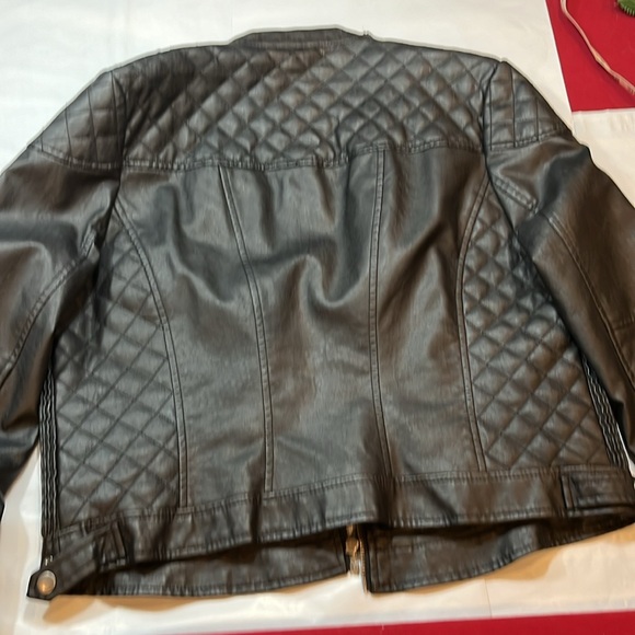 BLACK MOTO biker JACKET women’s XL fluted ribbed textured faux leather lined zip - Picture 16 of 16